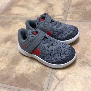 Nike toddler size 8 flex connect shoes